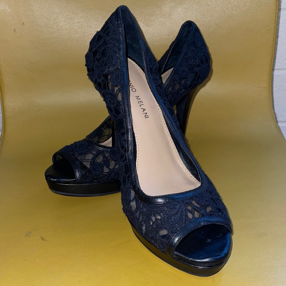Antonio Melani Black Mesh Embroidered Platform Heels 8.5